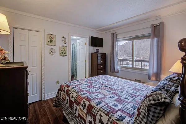 $348,800 | 102 Baskins Creek Bypass, Unit 306, Gatlinburg, TN 37738