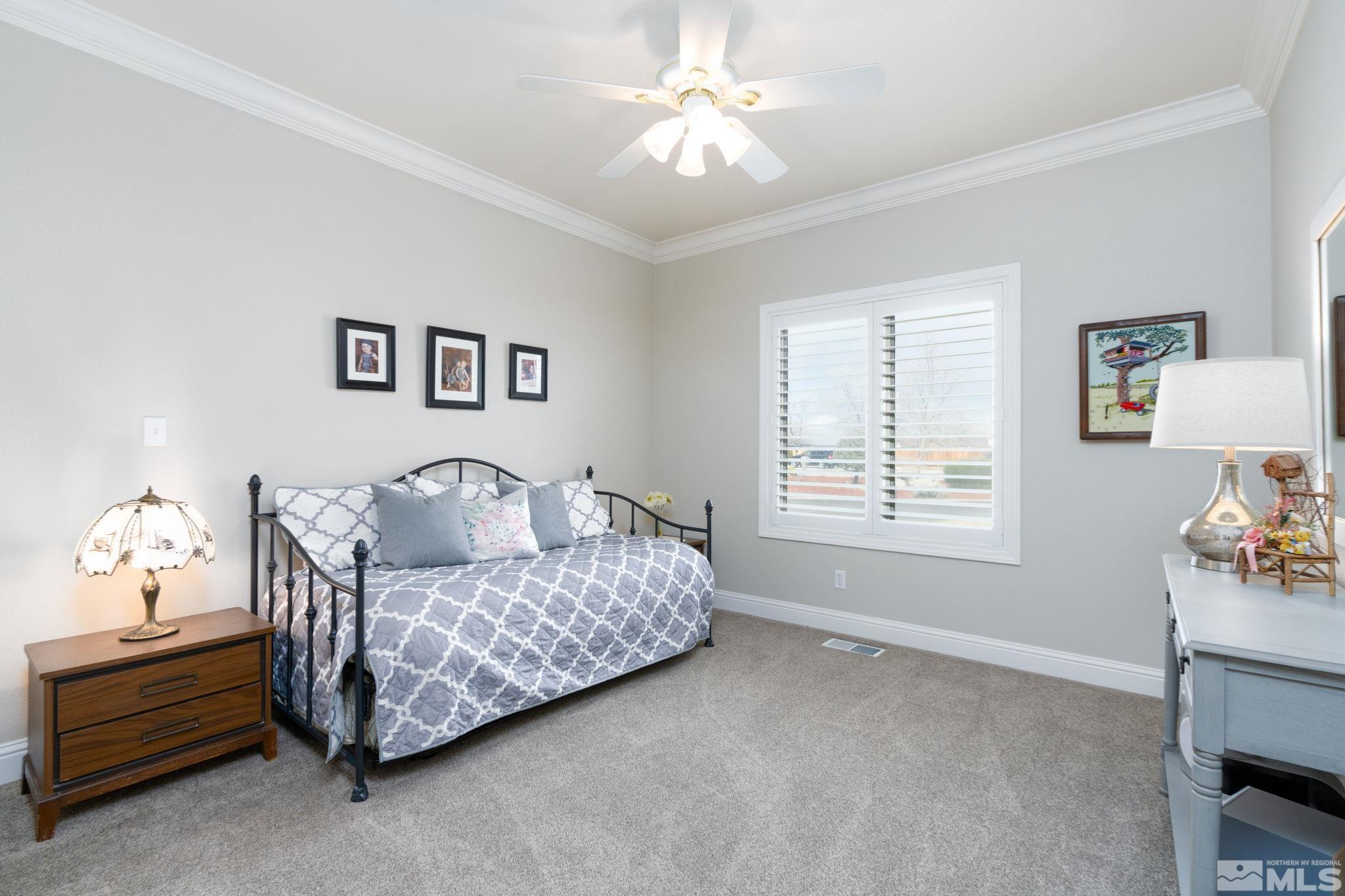 615 Carson River Drive Fallon, NV 89406 - Photo 23 of 40 a living room with furniture and a window