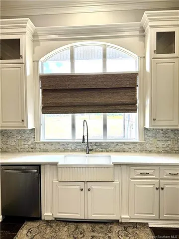 $550,000 | 24389 Gillson Road, Iowa, LA 70647