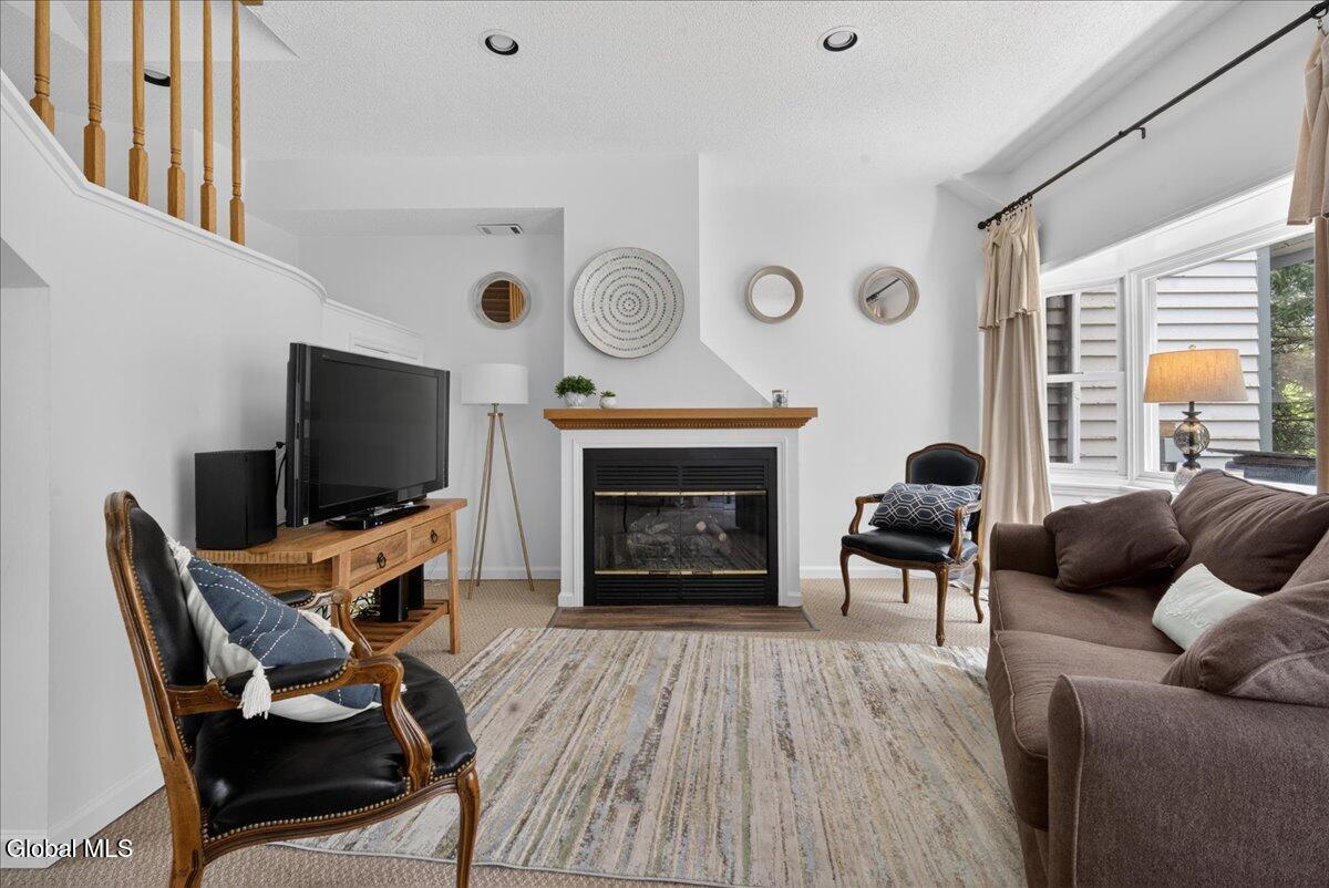 22 Lakeview Road Saratoga Springs, NY 12866 - Photo 8 of 56 47-DSC01250