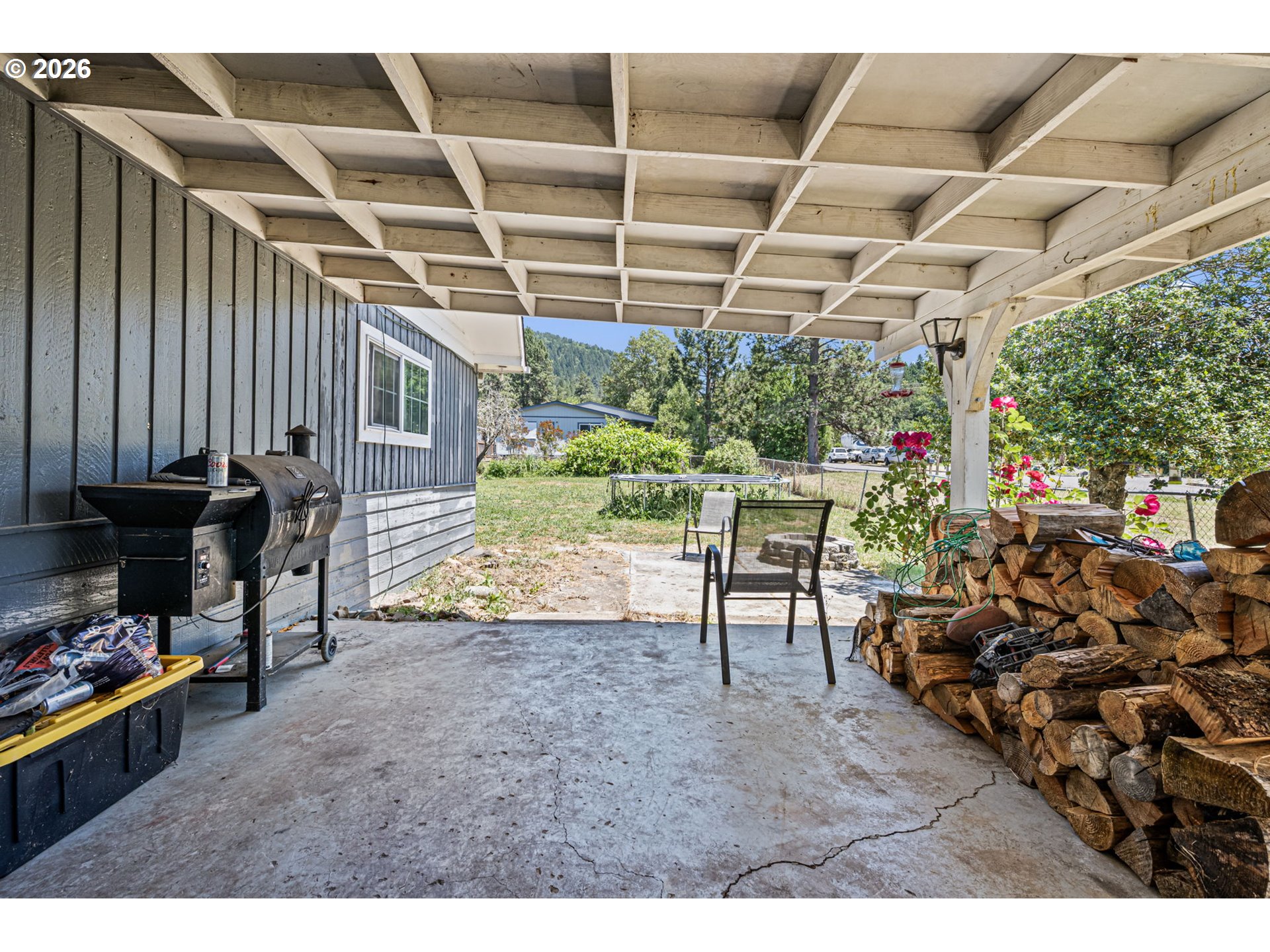 402 D Street Lowell, OR 97452 - Photo 32 of 32 Covered Patio