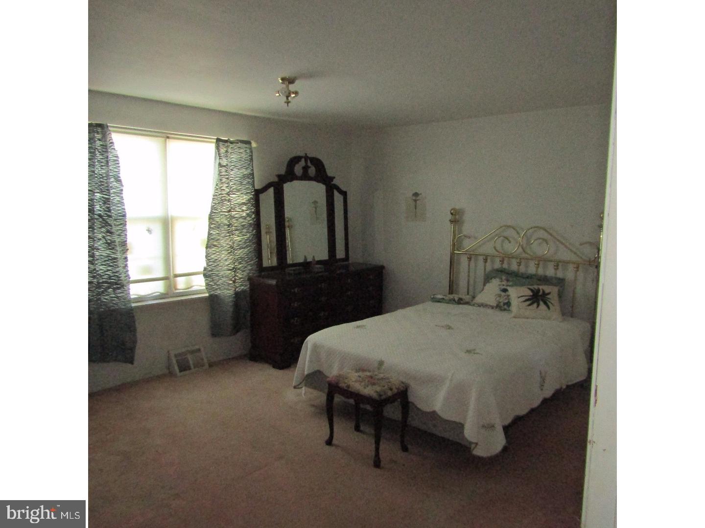 9967 Wingtip Road Philadelphia, PA 19115 - Photo 8 of 8 Gallery Image 8