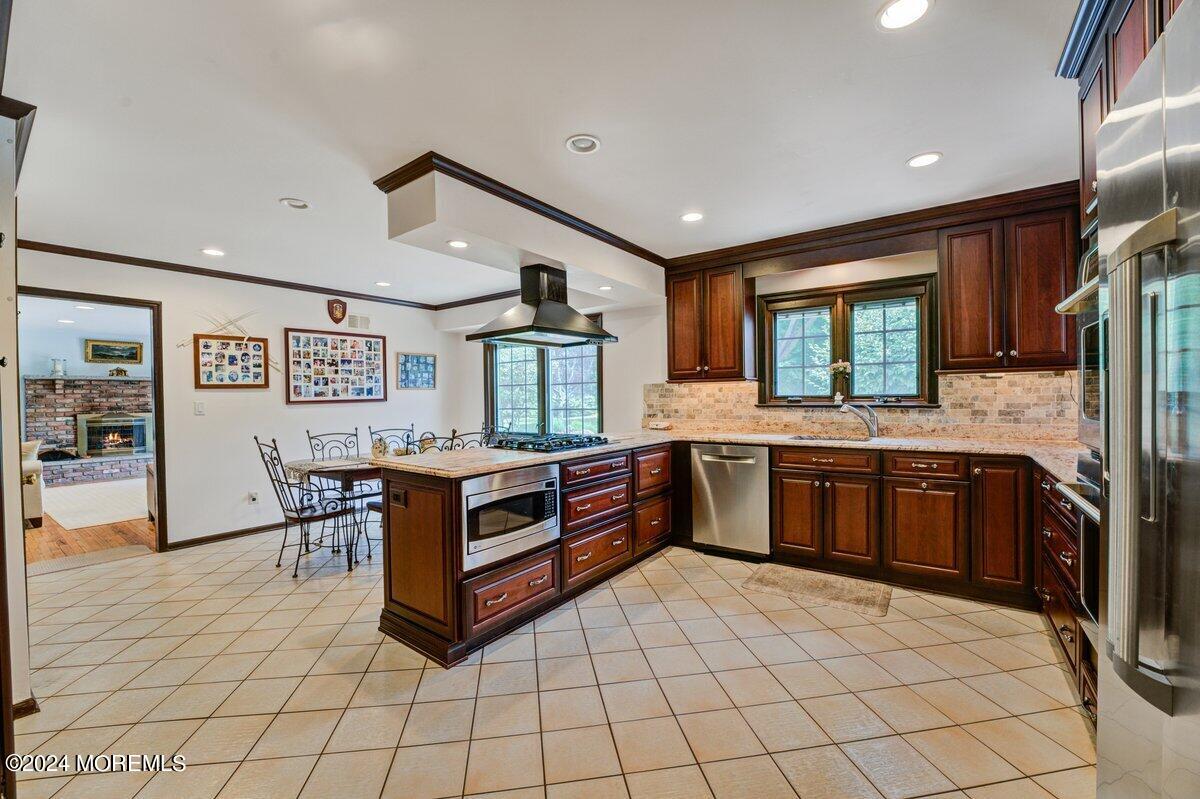 6 Sleepy Hollow Road Red Bank, NJ 07701 - Photo 11 of 36 Kitchen 3 (3)