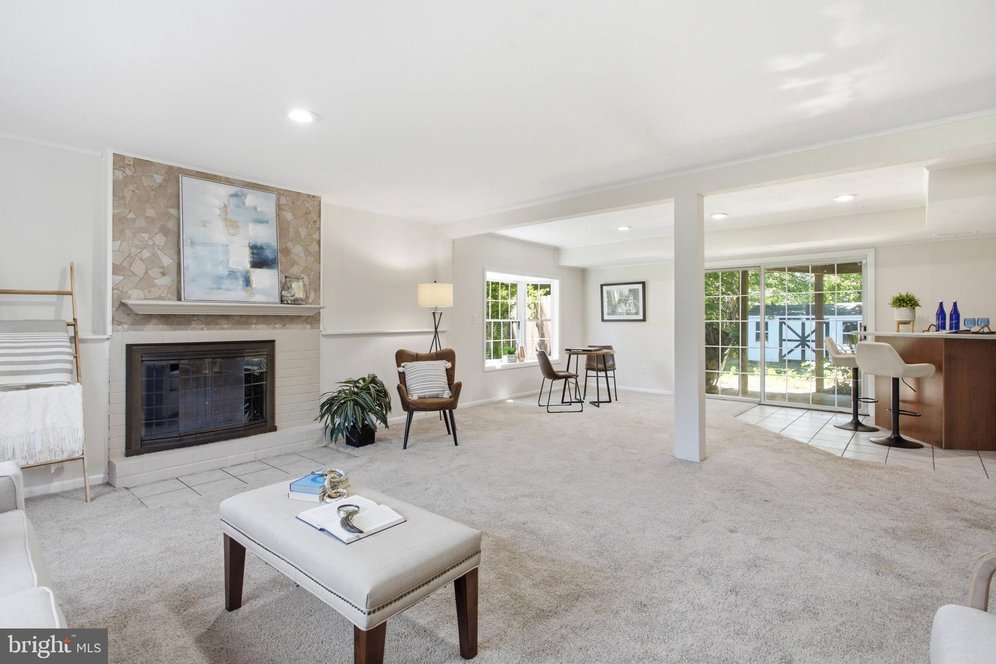4618 Guinea Road Fairfax, VA 22032 - Photo 4 of 59