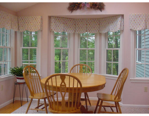 62 R Patten Road Westford, MA 01886 - Photo 3 of 6 Gallery Image 3