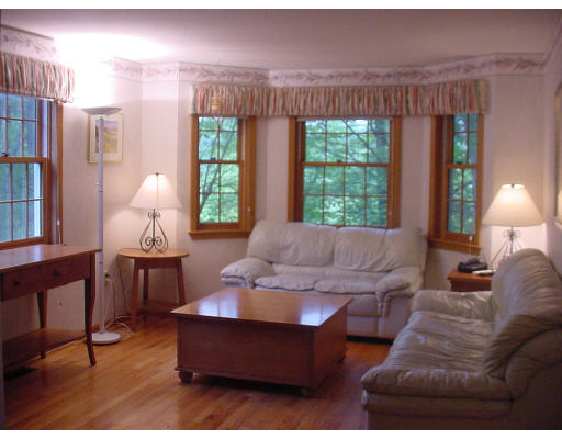 62 R Patten Road Westford, MA 01886 - Photo 5 of 6 Gallery Image 5