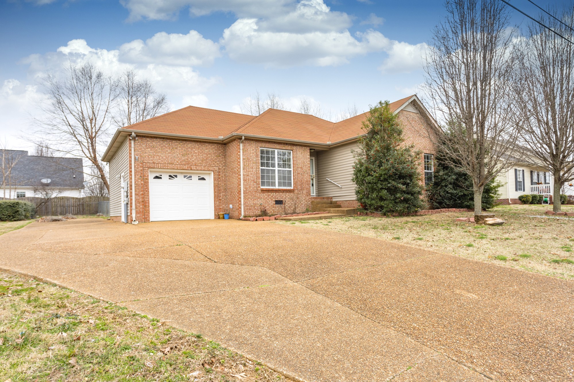7684 South Swift Road Goodlettsville, TN 37072 - Photo 3 of 35
