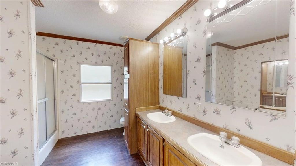 1080 Mineral Springs Road Madison, NC 27025 - Photo 19 of 26 Primary en suite