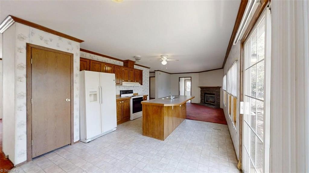 1080 Mineral Springs Road Madison, NC 27025 - Photo 8 of 26