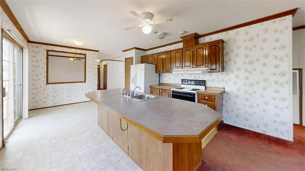 1080 Mineral Springs Road Madison, NC 27025 - Photo 9 of 26