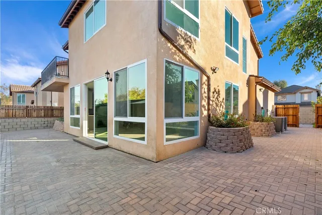 $1,395,000 | 20819 West Seasons Lane, Winnetka, CA 91306