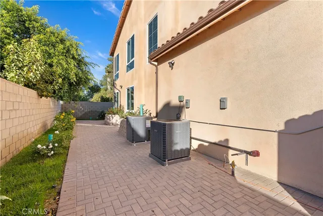 $1,395,000 | 20819 West Seasons Lane, Winnetka, CA 91306