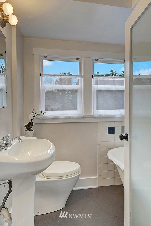 4130 Southwest Monroe Street Seattle, WA 98136 - Photo 14 of 27 Gallery Image 14