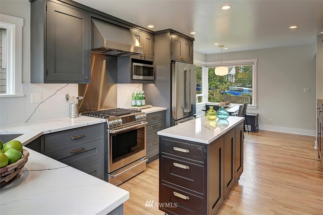 4130 Southwest Monroe Street Seattle, WA 98136 - Photo 8 of 27 Gallery Image 8