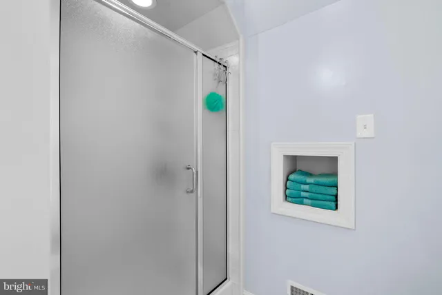 $1,100,000 | 6409 Summer Sunrise Drive, Columbia, MD 21044