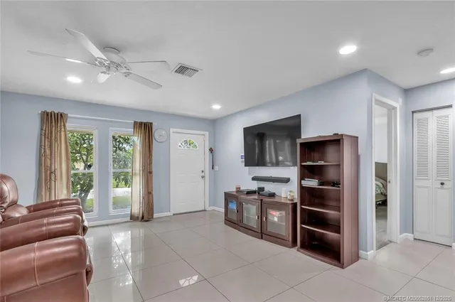 $290,000 | 4424 Southeast Beaver Lane, Stuart, FL 34997