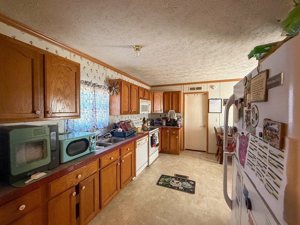1671 Rickey Road Max Meadows, VA 24360 - Photo 11 of 21 Gallery Image 11