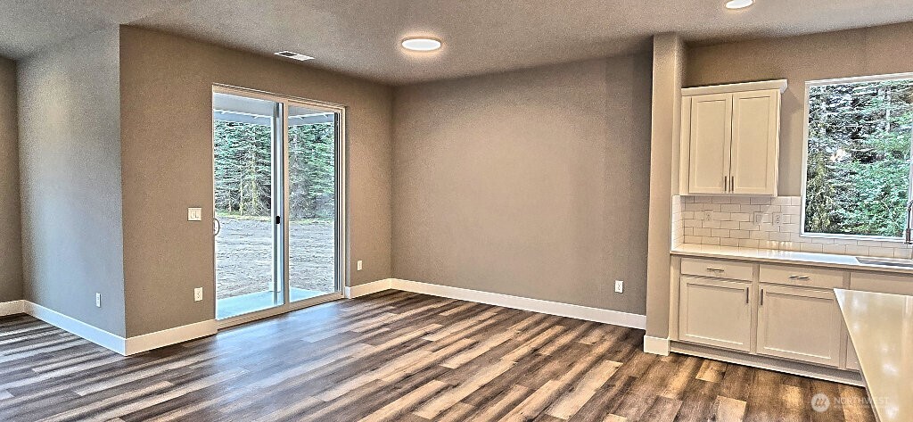 28 Barrett Road North Montesano, WA 98563 - Photo 8 of 26 Gallery Image 8