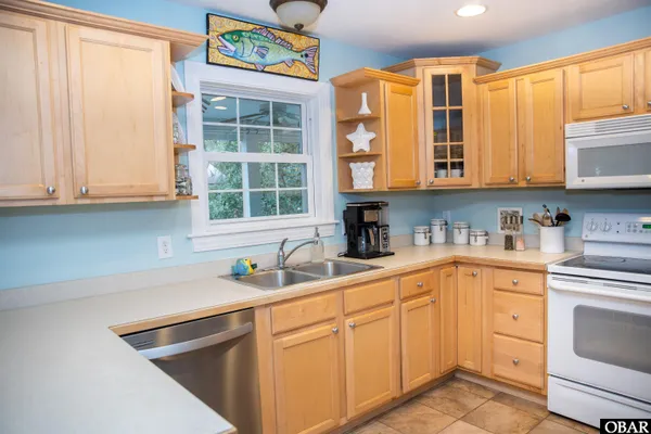 $645,000 | 207 West Barnes Street, Nags Head, NC 27959