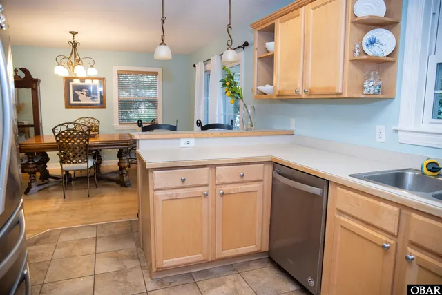 $645,000 | 207 West Barnes Street, Nags Head, NC 27959