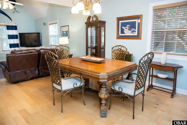 $645,000 | 207 West Barnes Street, Nags Head, NC 27959