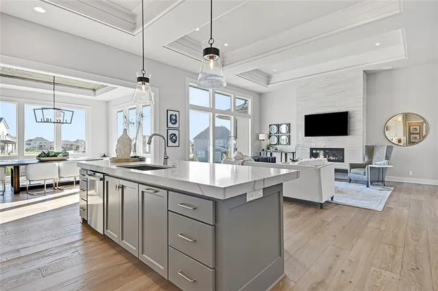 $1,789,500 | 12605 West 170th Street, Overland Park, KS 66221