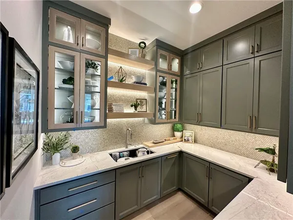 $1,850,000 | 12605 West 170th Street, Overland Park, KS 66221