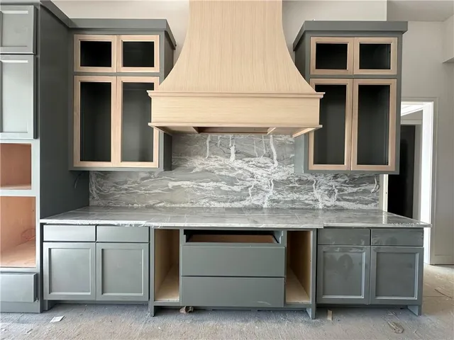 $1,789,500 | 12605 West 170th Street, Overland Park, KS 66221