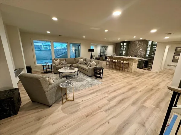 $1,850,000 | 12605 West 170th Street, Overland Park, KS 66221