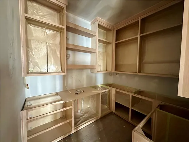 $1,698,500 | 12605 West 170th Street, Overland Park, KS 66221