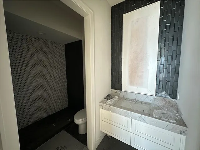 $1,789,500 | 12605 West 170th Street, Overland Park, KS 66221