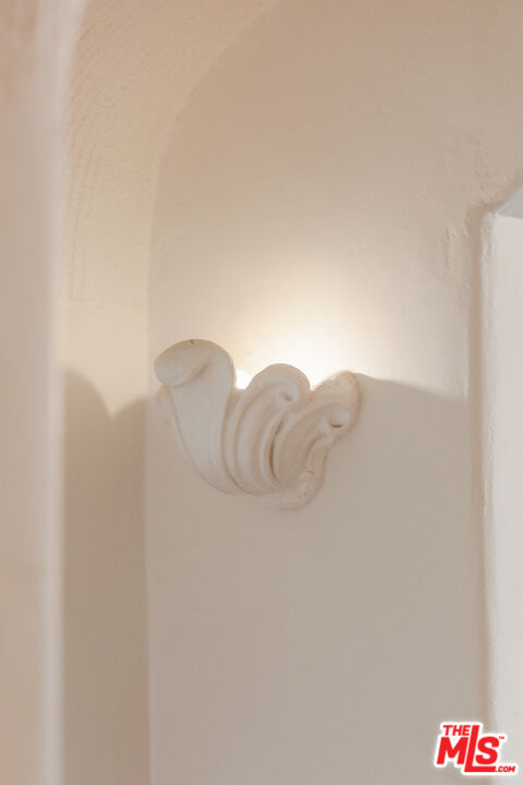 1302 North Sweetzer Avenue, Unit 402 West Hollywood, CA 90069 - Photo 19 of 23 a close up of a white wall