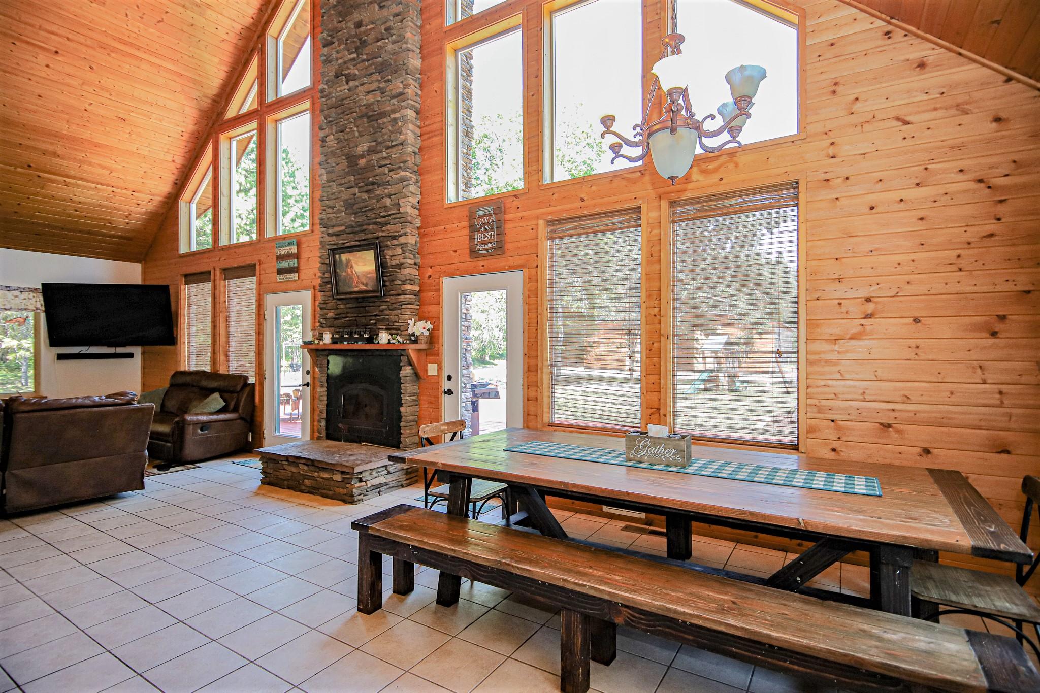 6033 Dodge Road White City, OR 97503 - Photo 10 of 35 Dining Area