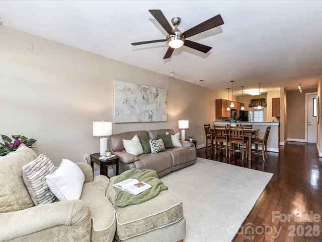 $335,000 | 1101 West 1st Street, Unit 302, Charlotte, NC 28202