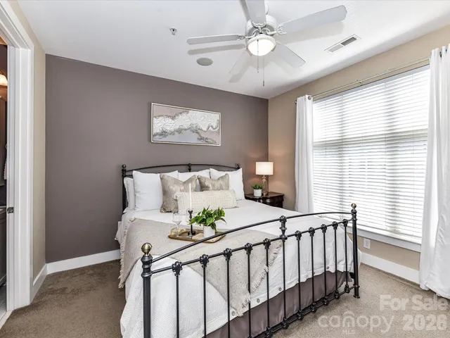 $335,000 | 1101 West 1st Street, Unit 302, Charlotte, NC 28202