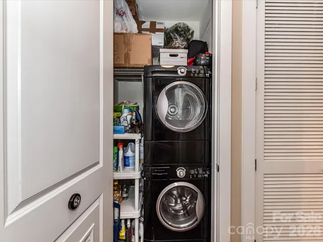 $335,000 | 1101 West 1st Street, Unit 302, Charlotte, NC 28202