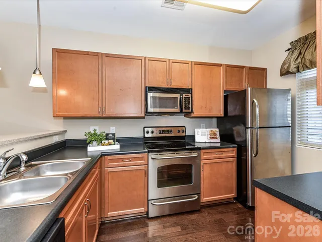 $335,000 | 1101 West 1st Street, Unit 302, Charlotte, NC 28202