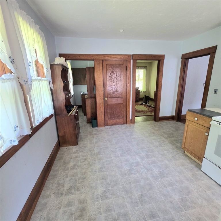 10 Rice Street Middleboro, MA 02346 - Photo 2 of 17 Gallery Image 2