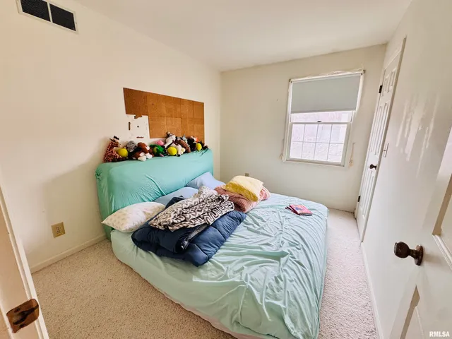 $119,000 | 105 Arlington Drive, Macomb, IL 61455