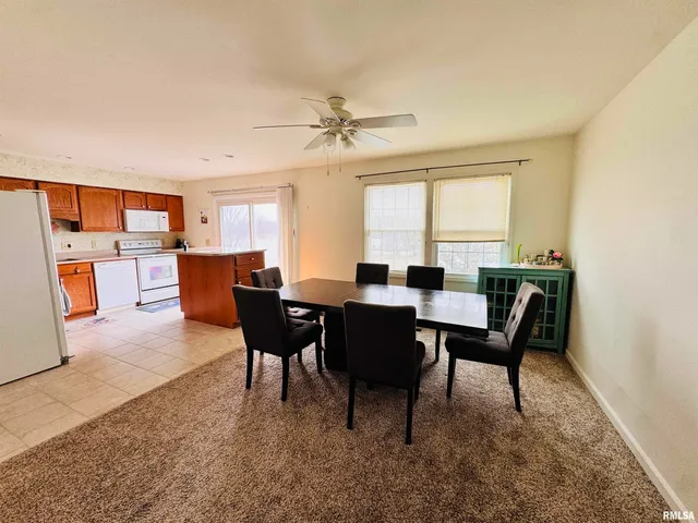 $119,000 | 105 Arlington Drive, Macomb, IL 61455