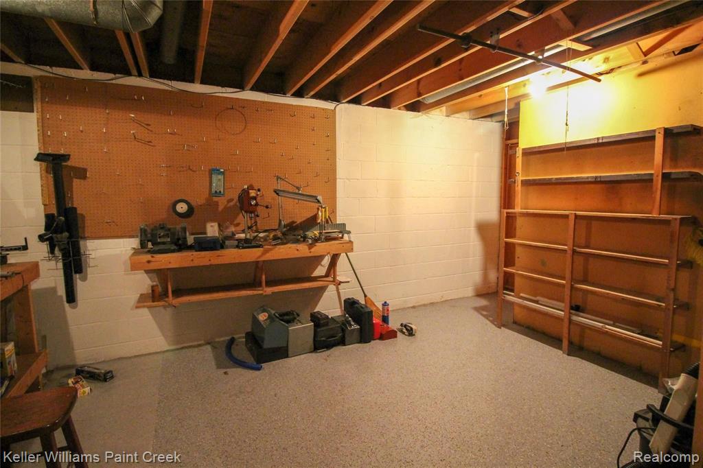 622 Bridgestone Drive Rochester Hills, MI 48309 - Photo 36 of 45