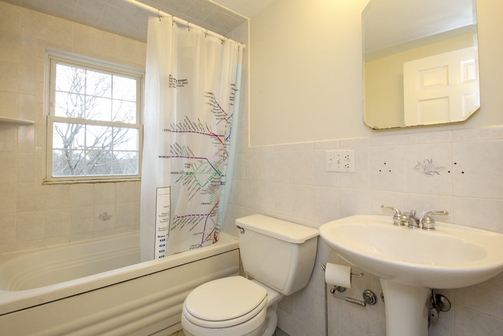 28 Seneca Road Winchester, MA 01890 - Photo 16 of 27 Gallery Image 16