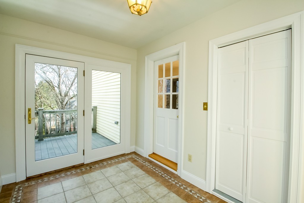 28 Seneca Road Winchester, MA 01890 - Photo 20 of 27 Gallery Image 20