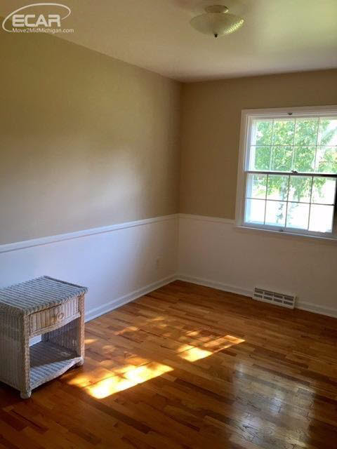 7500 Porter Road Grand Blanc, MI 48439 - Photo 31 of 41 21362702-30.JPG
