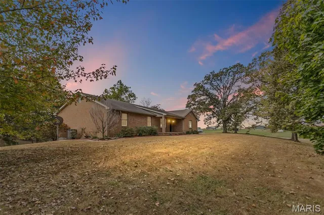 $410,000 | 4988 White Deer Lane, Brighton, IL 62012