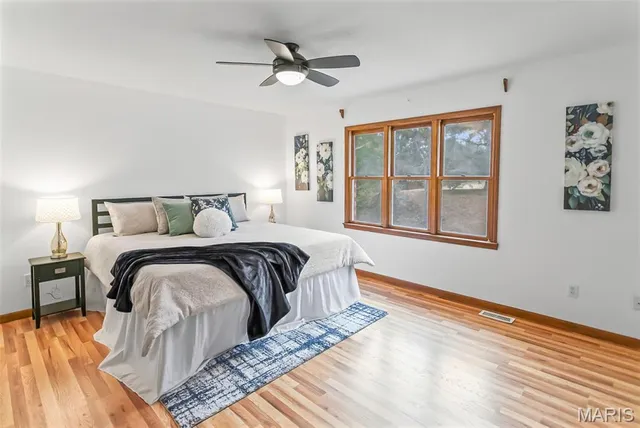 $410,000 | 4988 White Deer Lane, Brighton, IL 62012