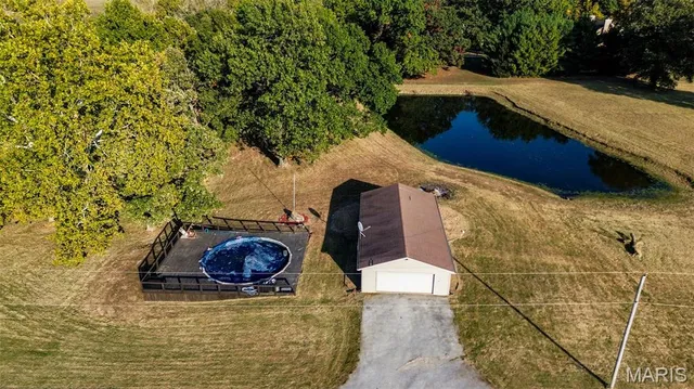 $410,000 | 4988 White Deer Lane, Brighton, IL 62012