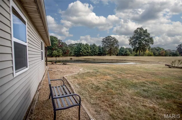 $410,000 | 4988 White Deer Lane, Brighton, IL 62012