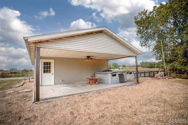 $410,000 | 4988 White Deer Lane, Brighton, IL 62012