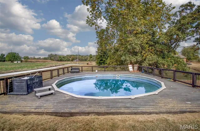 $410,000 | 4988 White Deer Lane, Brighton, IL 62012